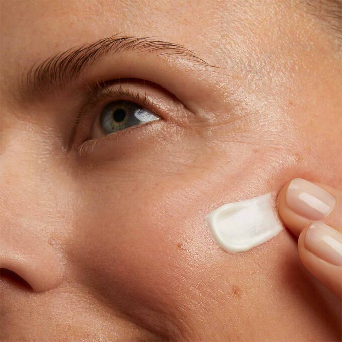SOS Color Correcting Face Primer - Luminosity