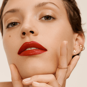 Model make-up made for skin